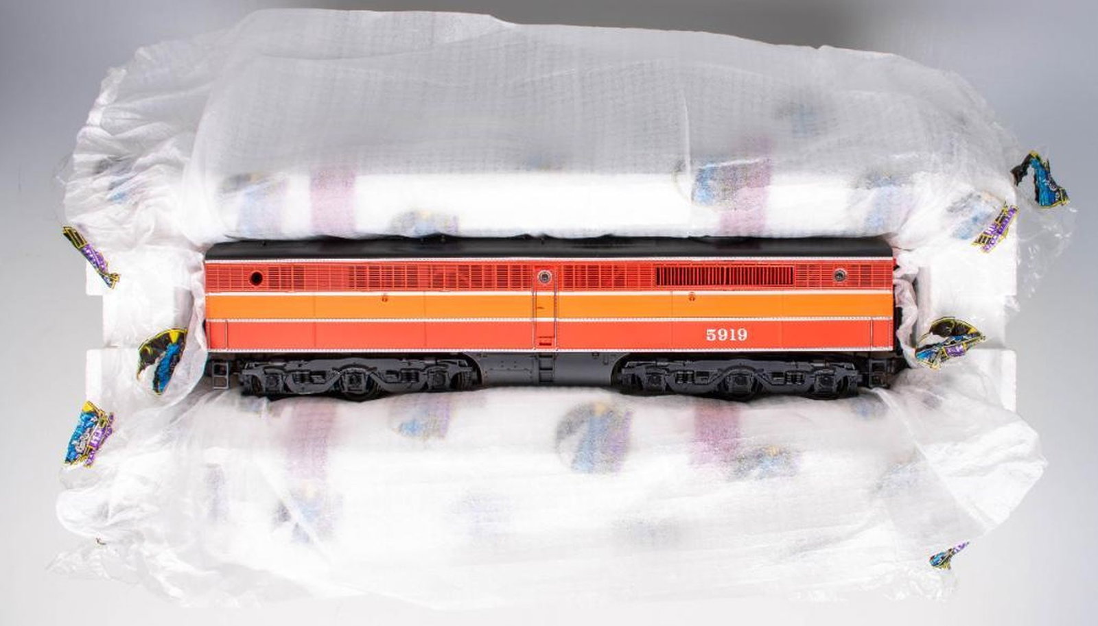 MTH Alco O Gauge Southern Pacific Powered PB Diesel Locomotive - 2