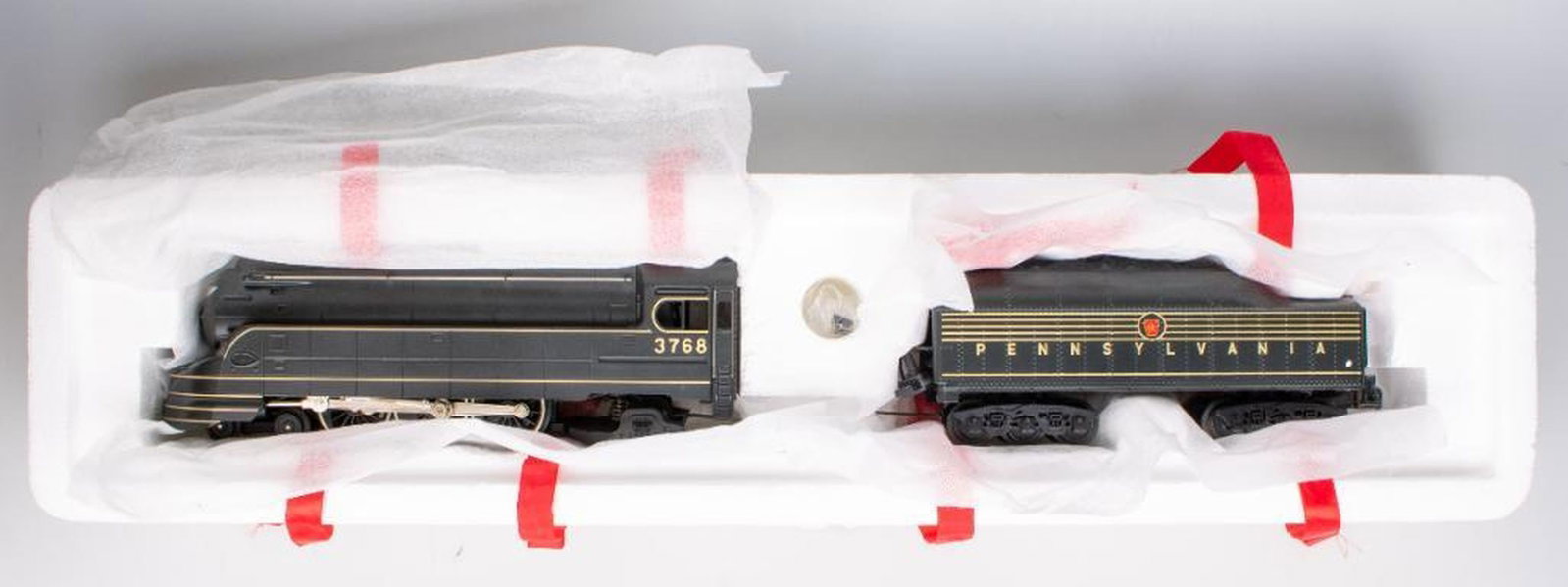 MTH Rail King O Gauge PRR K4S Torpedo 4-6-2 Steam Loco and Tender - 2