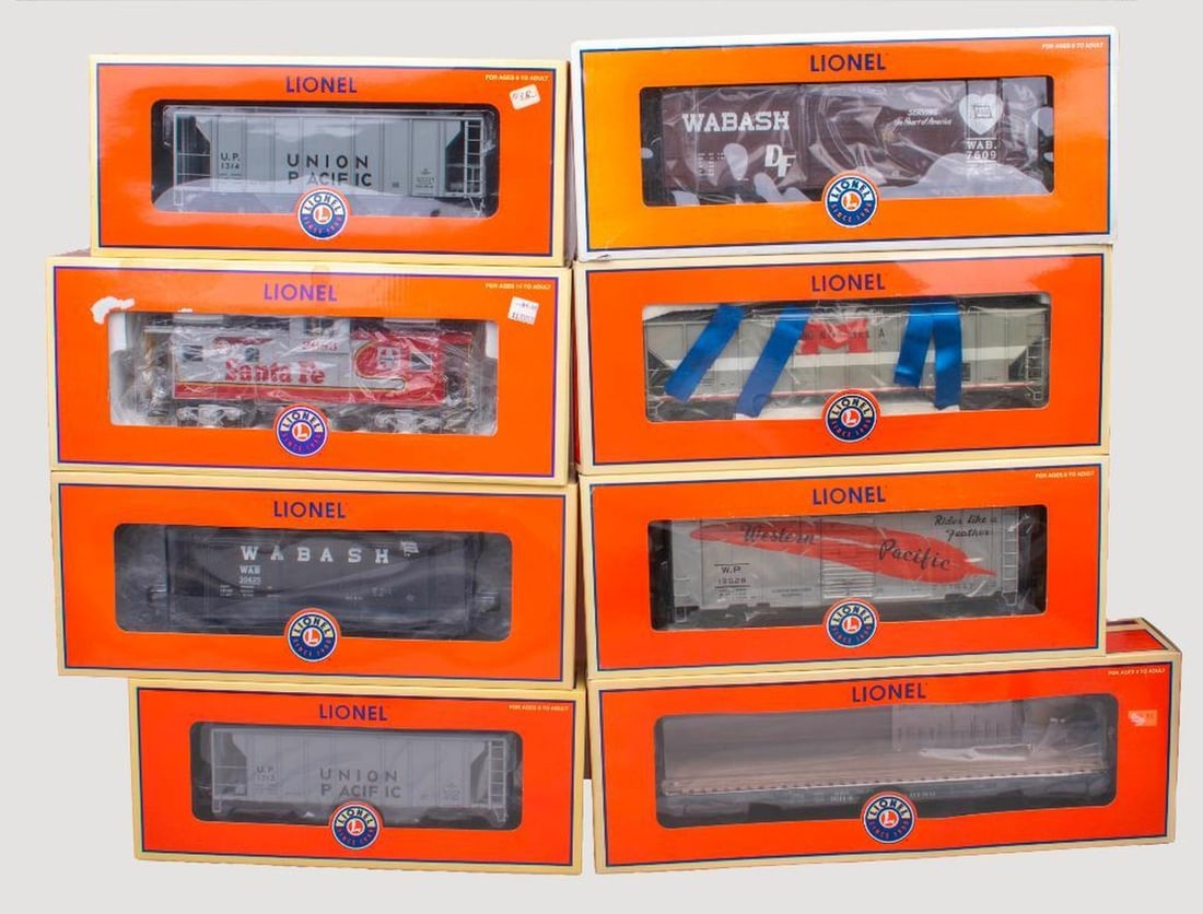 (8) Lionel O Gauge Modern Era Freight Cars (1 of 3)