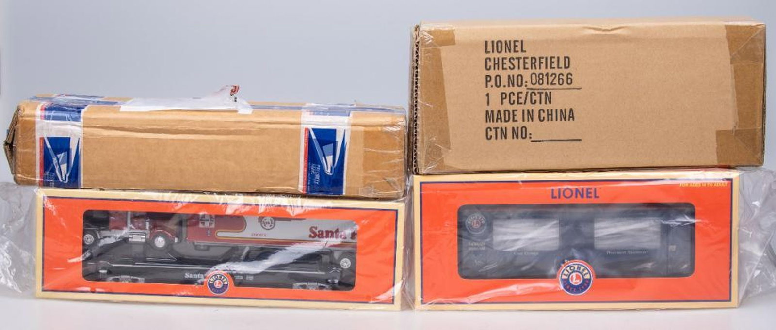 (8) Lionel O Gauge Modern Era Freight Cars - 2