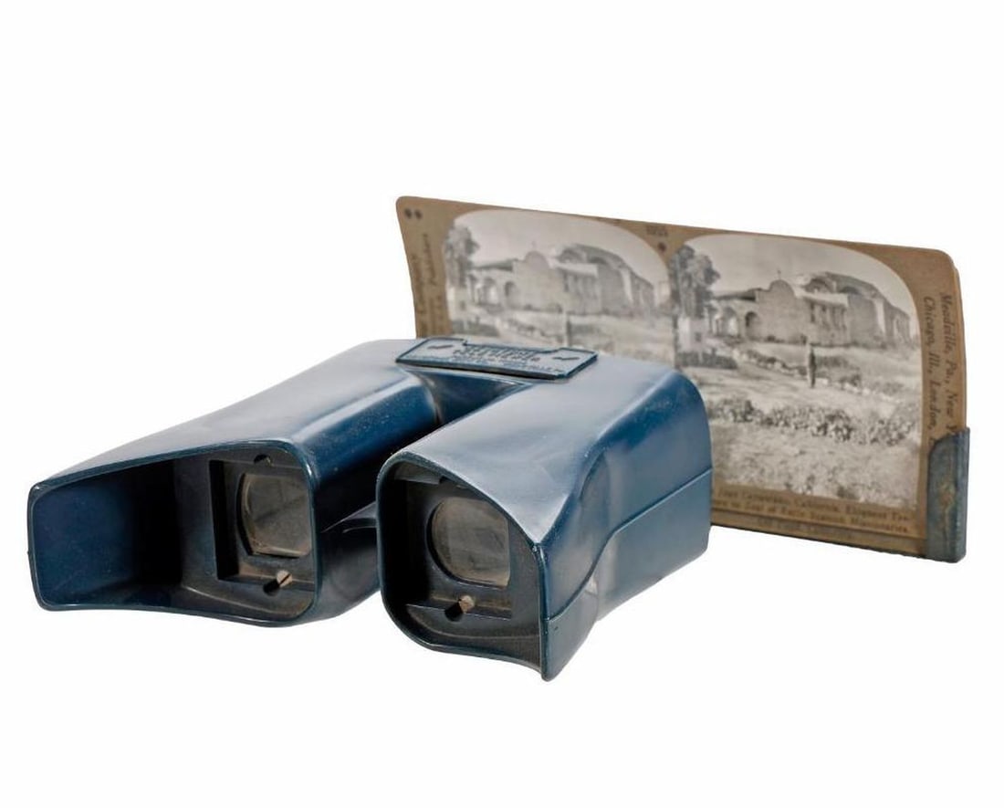 Keystone Televiewer and 50 Cards: The viewer is Patent No. 160196, dark blue plastic with metal mount (missing the stand); together with 50 stereographic photo cards from the “Tour of the World Series,” Images include appr