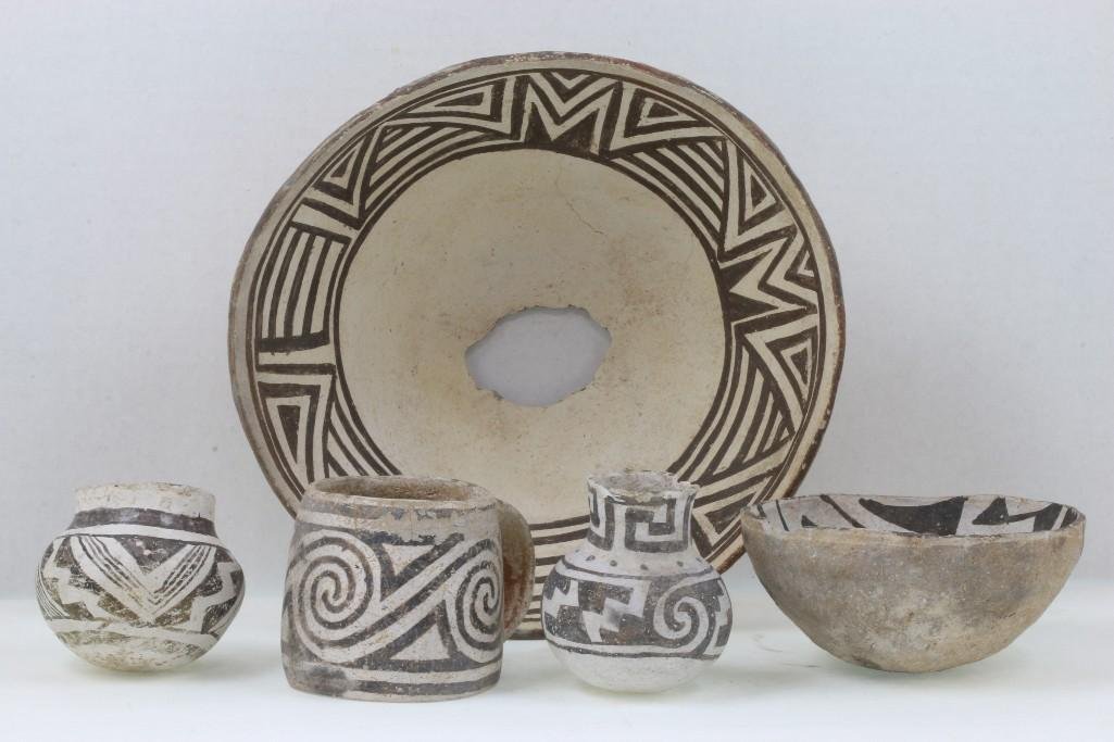 Five Anasazi black-on-white vessels (1 of 10)
