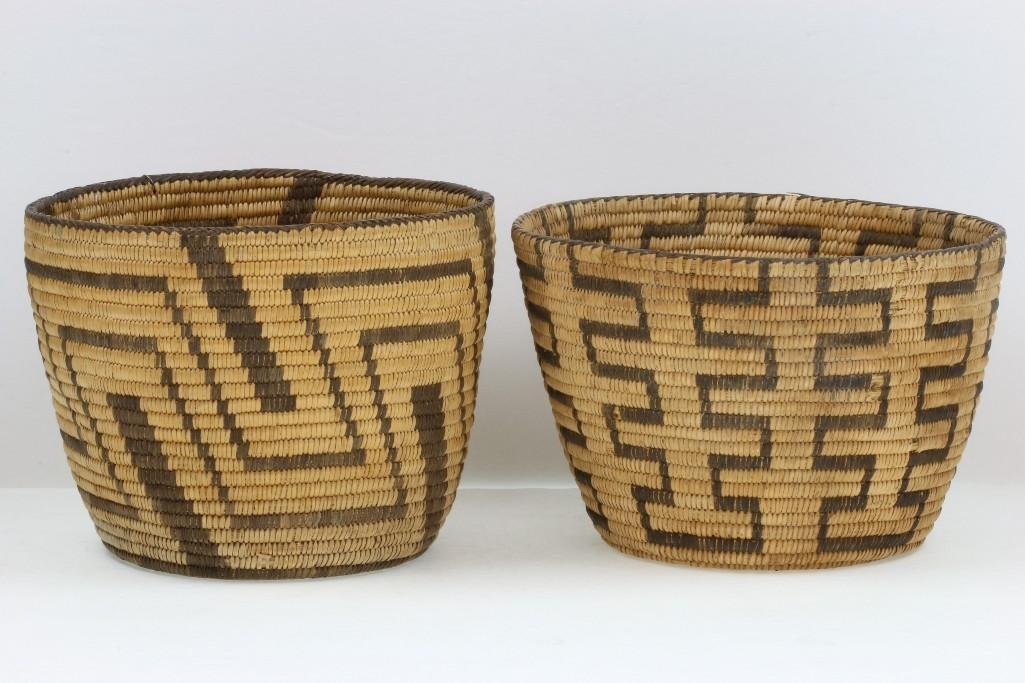 Two Pima baskets (1 of 3)