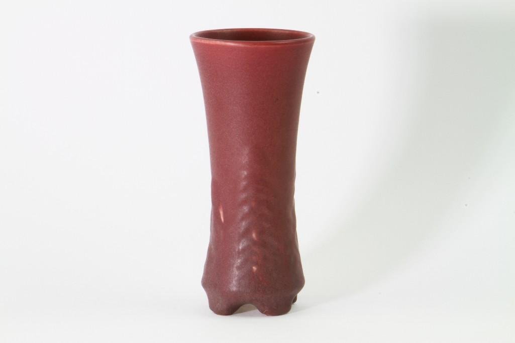 ROOKWOOD POTTERY MATT GLAZE VASE, 1909 (1 of 6)