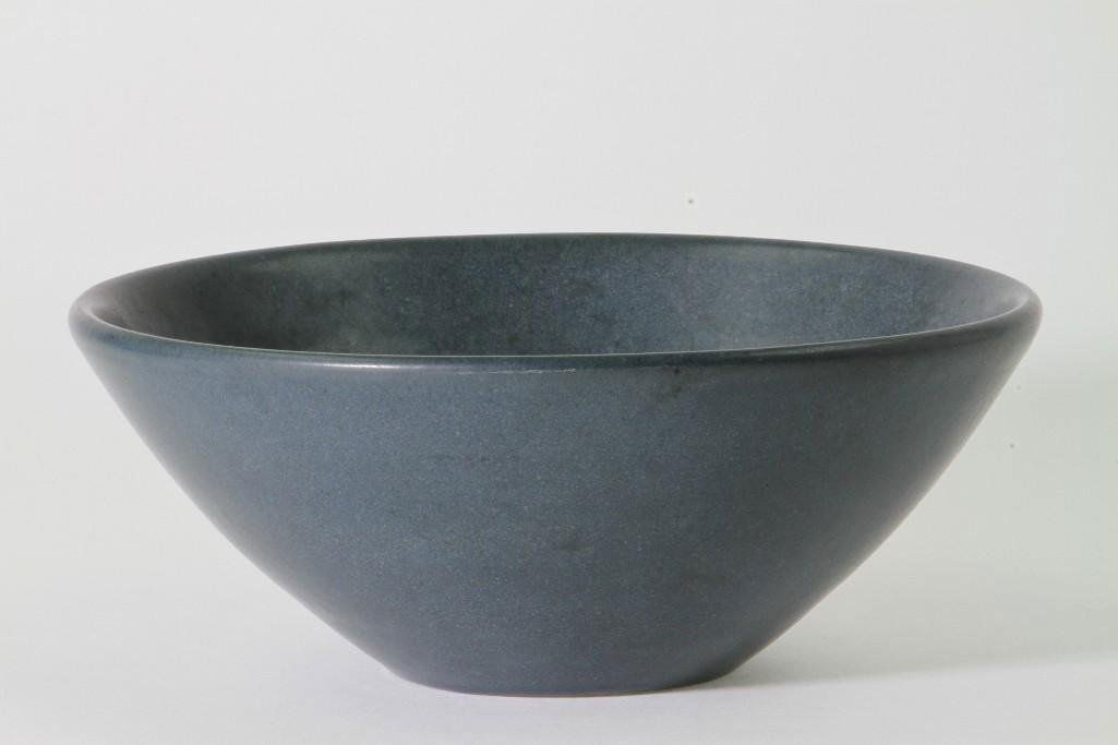 MARBLEHEAD POTTERY BOWL (1 of 6)