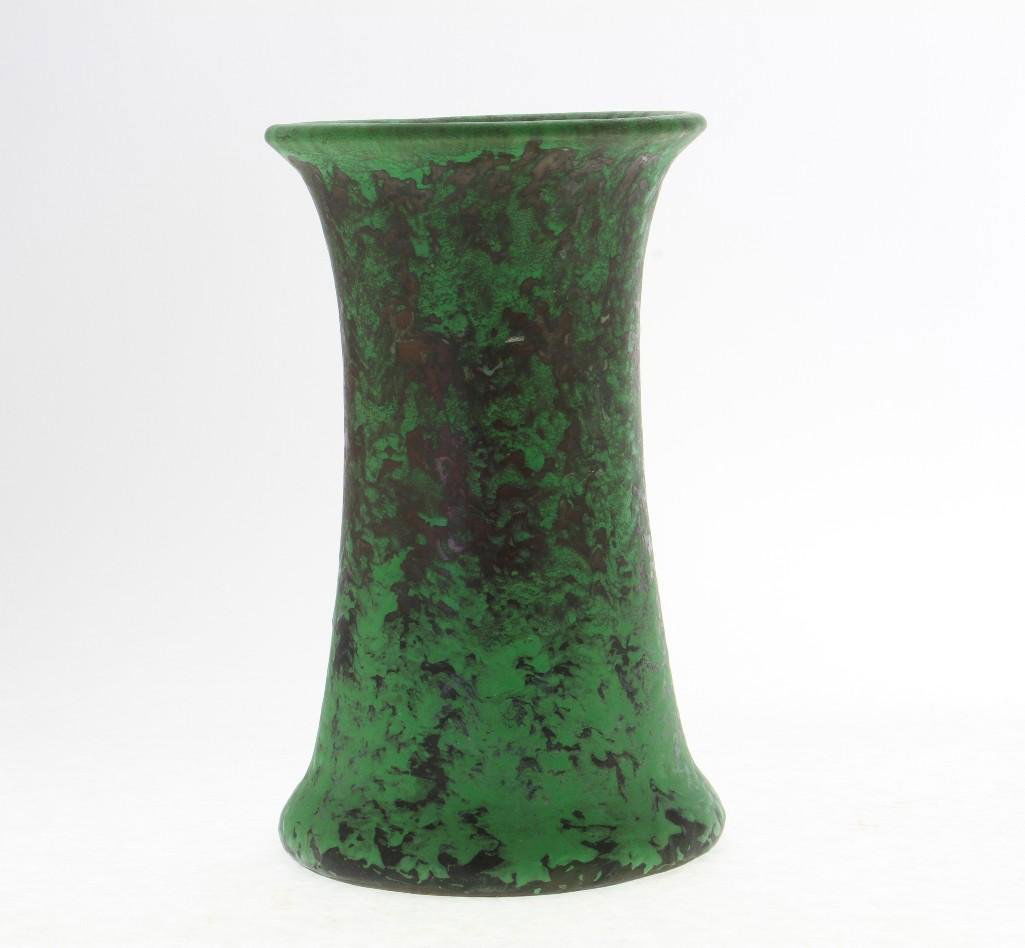 WELLER POTTERY COPPERTONE VASE (1 of 3)