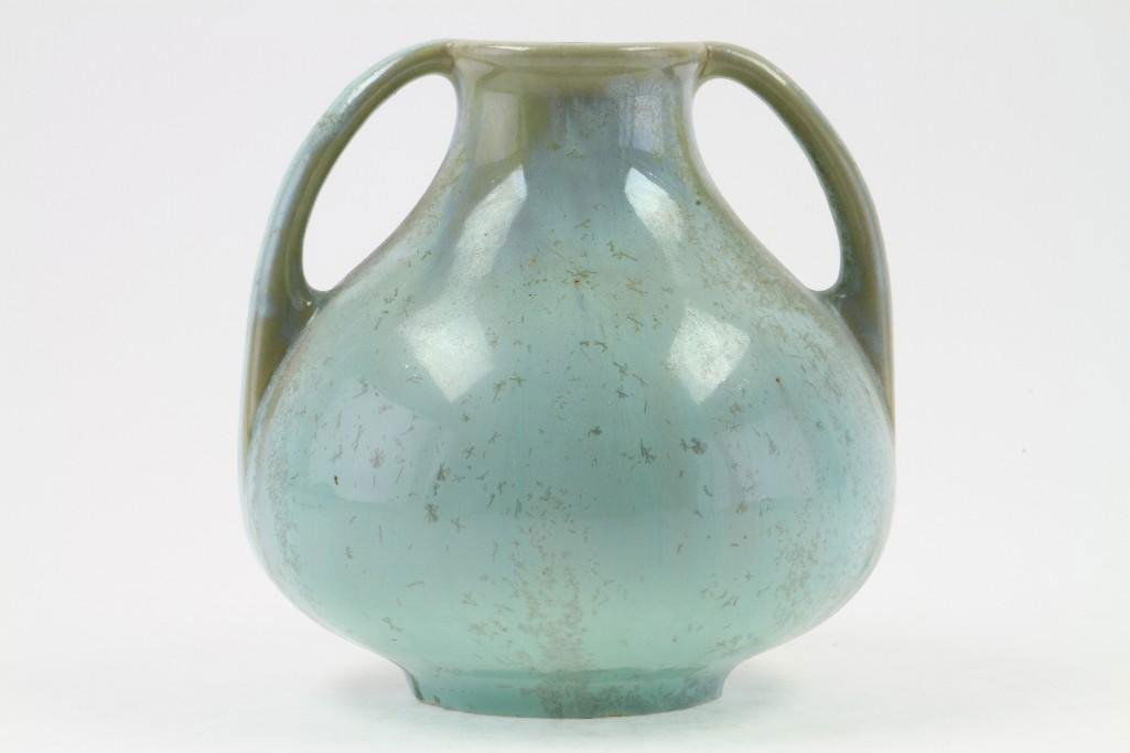 FULPER FLAMBE GLAZED POTTERY TWO HANDLED VASE (1 of 4)