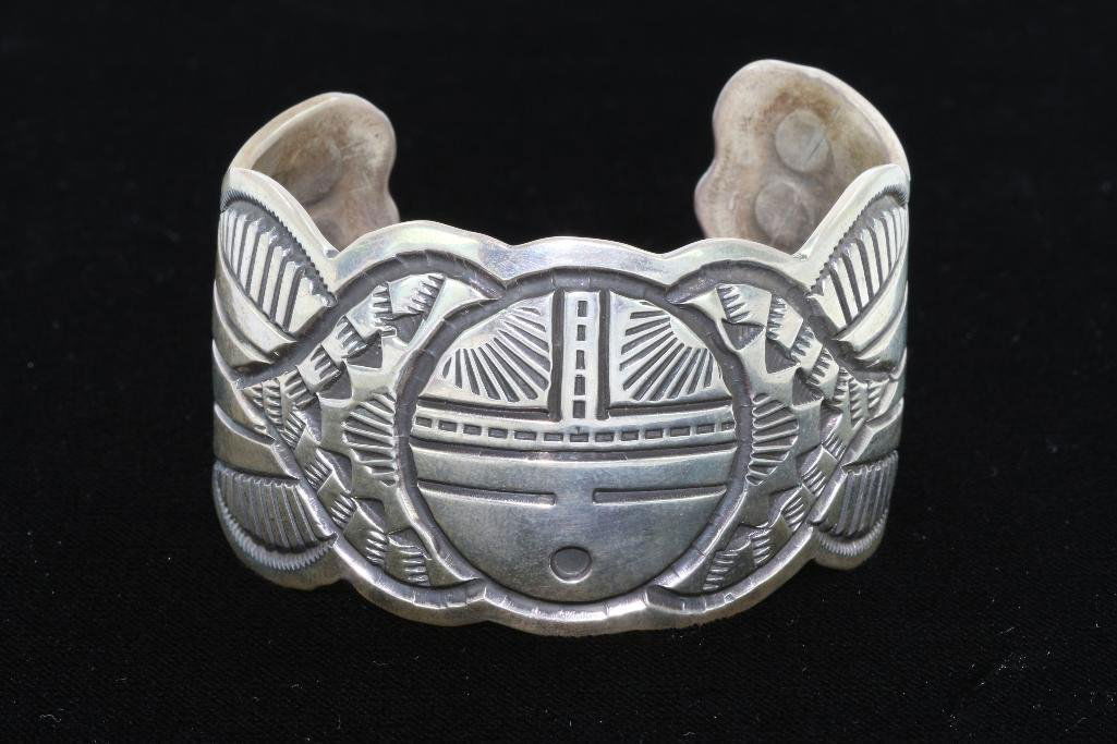 NATIVE AMERICAN CUFF BRACELET STERLING SILVER (1 of 2)