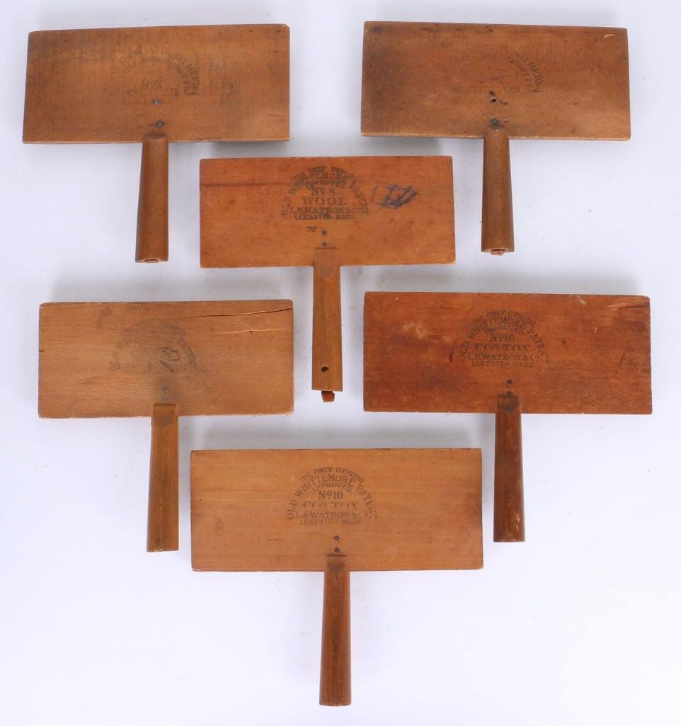 6 VINTAGE WATSON 'OLD WHITTEMORE' WOOL CARDERS: A. TWO NO. 7 DIMENSIONS OF HEAD 4 1/2 X 10 INCHES, B. TWO NO. 8 