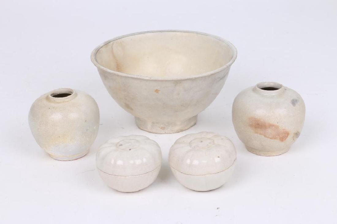 FIVE 15TH/16TH CENTURY ASIAN WHITE GLAZED CERAMICS (1 of 3)