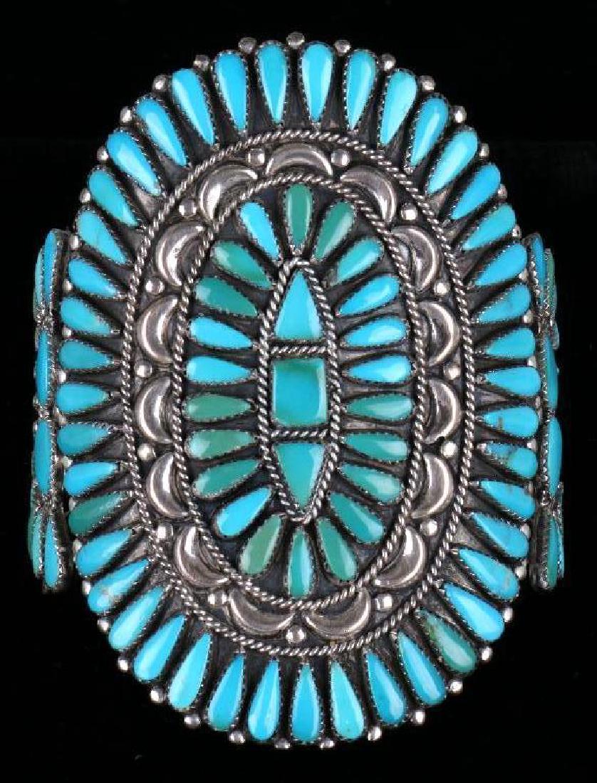 SOUTHWEST TURQUOISE SILVER CUFF BRACELET (1 of 3)
