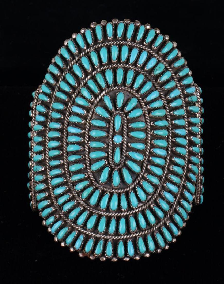 SOUTHWEST TURQUOISE SILVER CUFF BRACELET (1 of 3)