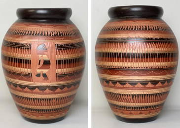 Large Navajo Etched Pot