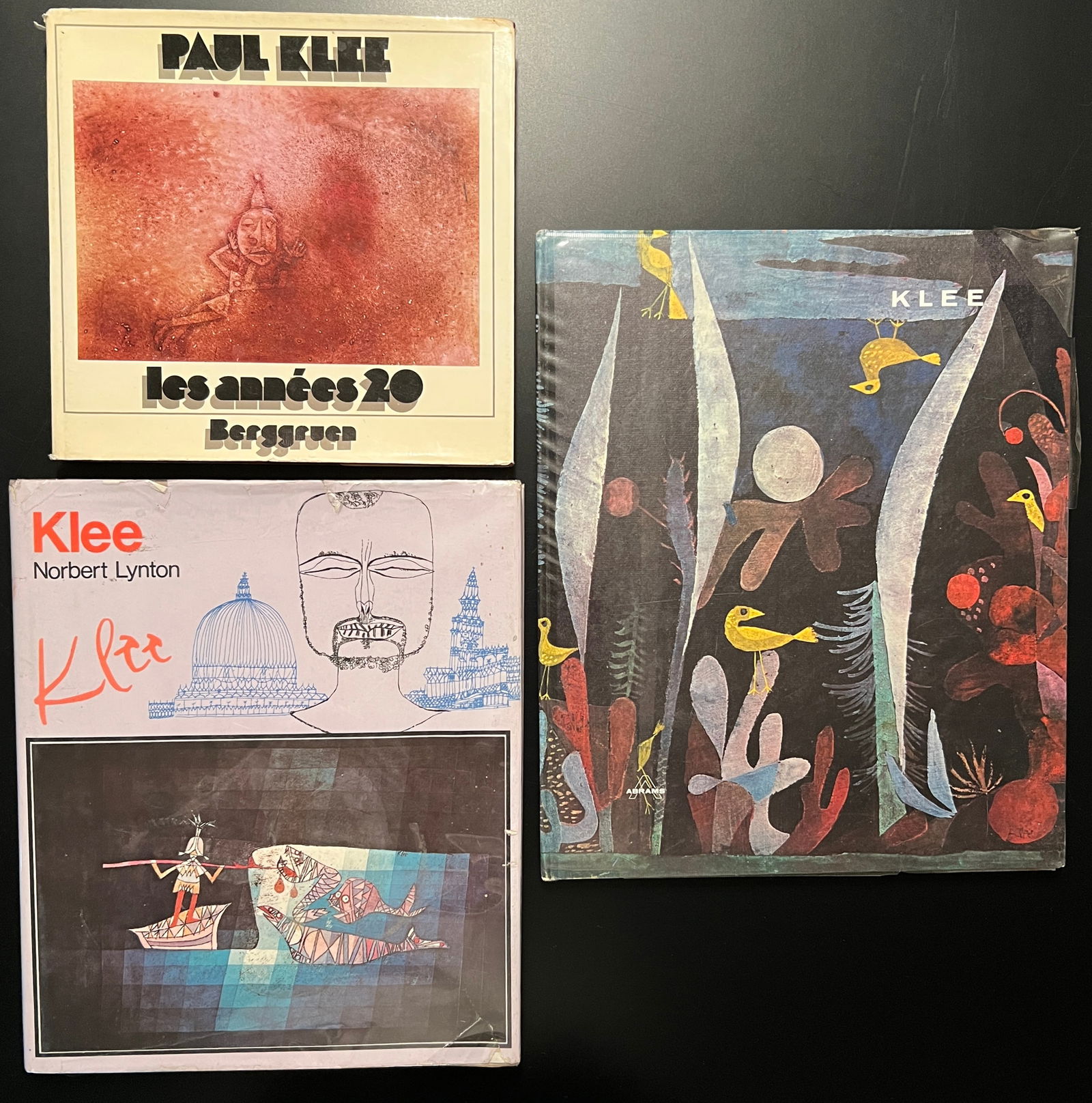 Paul Klee- Lot of 3 great books, incl first edition of Les Annees 20, 1971: Paul Klee- Lot of 3 books : Les Annees 20 . Berggruen. 1st Edition. Hard back. Klee by Norbert Lynton- castle books publisher -hardback 96 pages. Klee-Great Artists of the Ages -Harry Abrams publisher