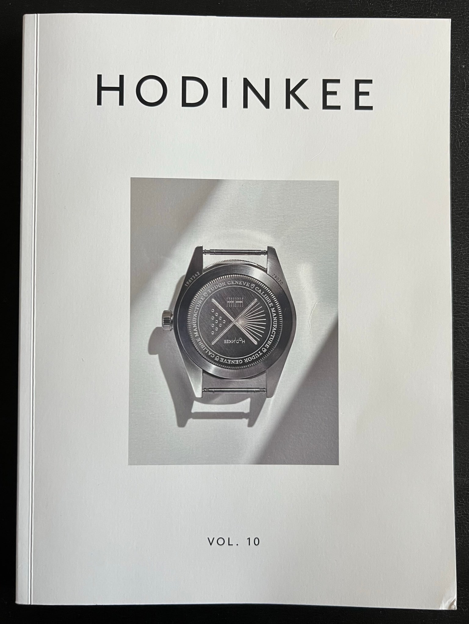 Hodinkee Volume 10: Hodinkee Volume 10 - Awesome High End Watch Magazine w/ great articles and photos. 175 pages 11 x 8"