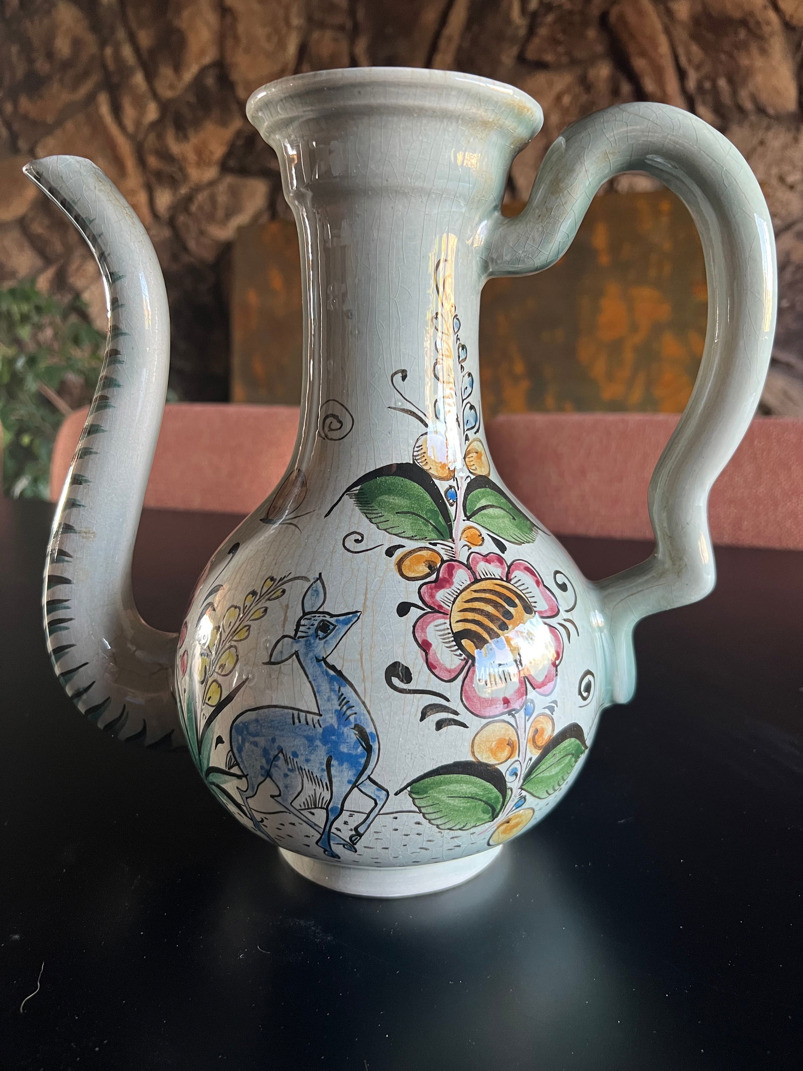 Noe Suro Pitcher-signed: Noe Suro pitcher - signed on base Dimension: Base 3 1/2' x 10' h x 9 1/2' x 6 1/2"