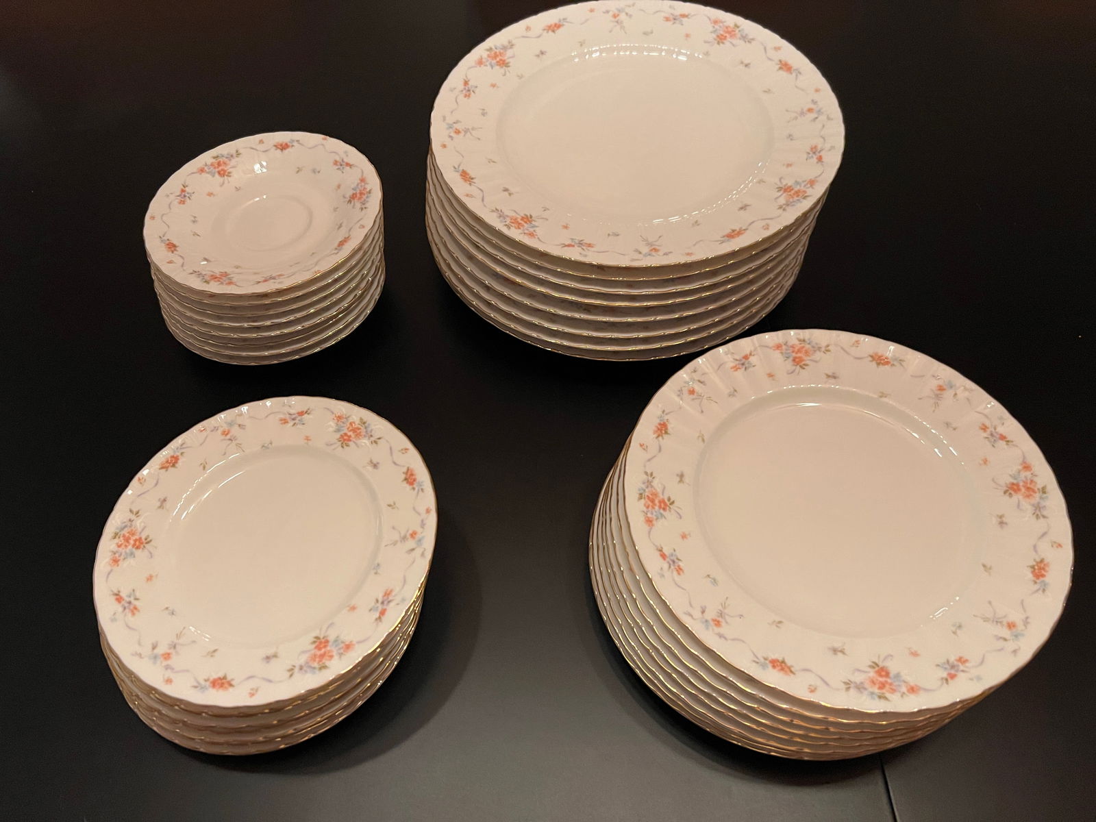 Petite Mikasa Bone "Soft Petals" 44 piece set -VINTAGE - never used: Petite Mikasa Bone Petals -L9812 Japan. 44 piece set - never used. (8) dinner plates 10 3/4" diam. (8) salad plates 8 1/2" diam. (8) bread plates 6 1/2" diam. (8) saucer 6" diam. 