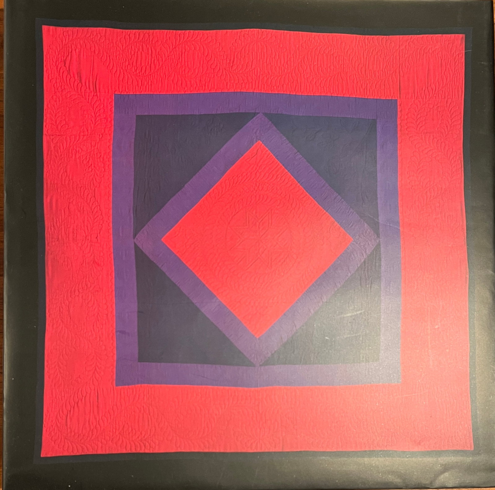 AMISH - The Art of The Quilt -First Edition text by Robert Hughes: AMISH - The Art of The Quilt - text by Robert Hughes. FIRST EDITION . 1990 published by Alfred A. Knopf. Hardback 207 pages. Printed/Bound in Japan. Front jacked depicts "diamond in the square"-circa