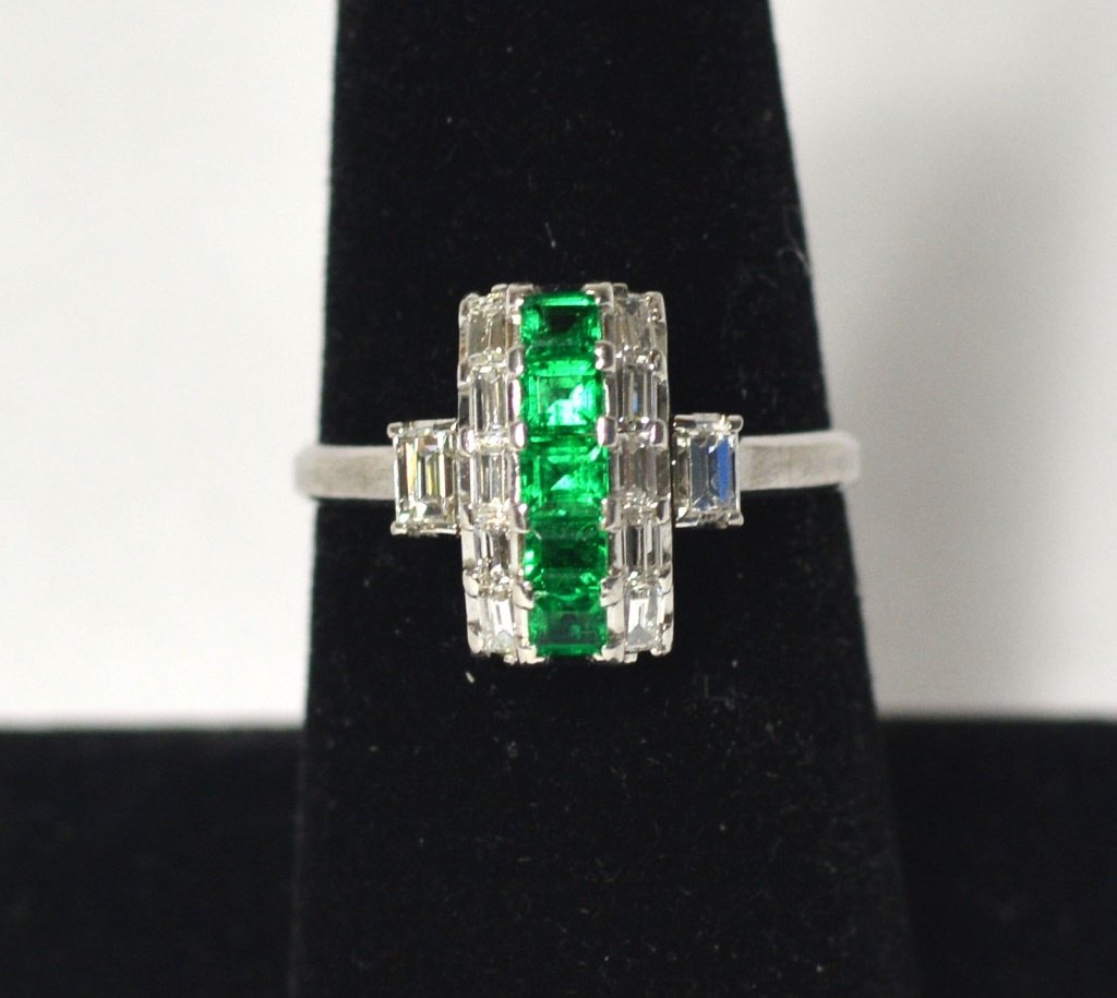 Columbian Platinum & Diamonds Ladies Ring (1 of 4)