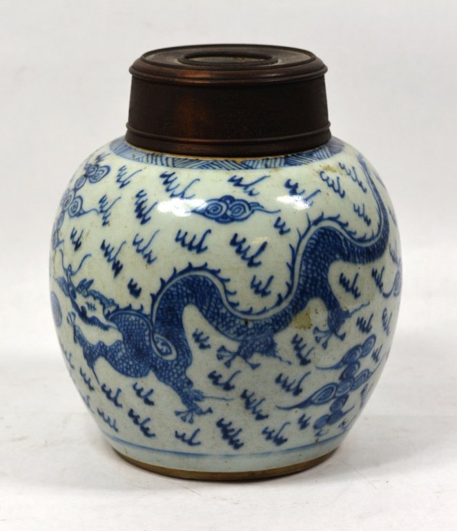 Chinese Blue & White Porcelain Jar W Wood Cover: Chinese blue and white procelain jar with wood cover ,decorated with dragon and phoenix.