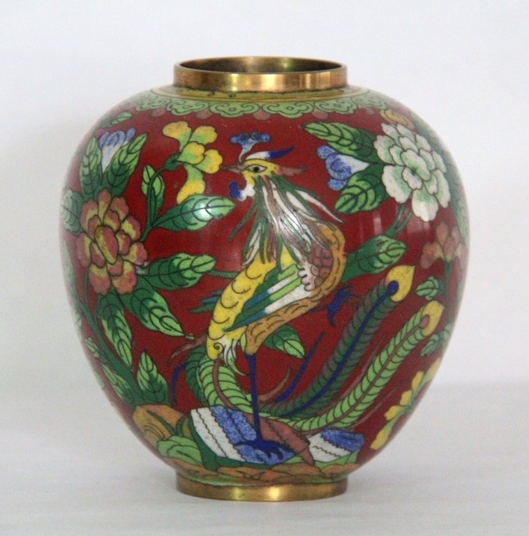 Chinese Enamel Cloisnnoe Jar: Chinese Enamel Cloisnnoe Jar. size:H 5 1/2' W 5 ' inch