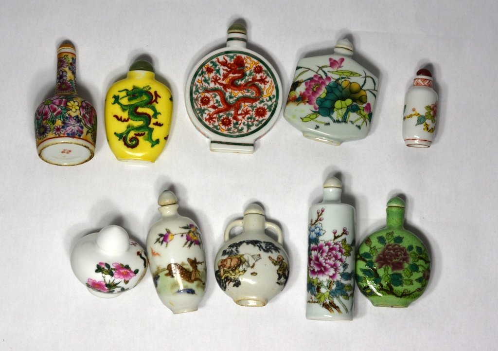 Group Of Procelain Snuff Bottles: Group Of Procelain Snuff Bottles.