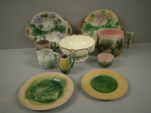 ETRUSCAN majolica lot of 10 pieces in various cond: ETRUSCAN majolica lot of 10 pieces in various condition, shell and seaweed -3 pitcher, cup, salad bowl; corn creamer; 2 geranium platters, maple leaf plate and Classical plate