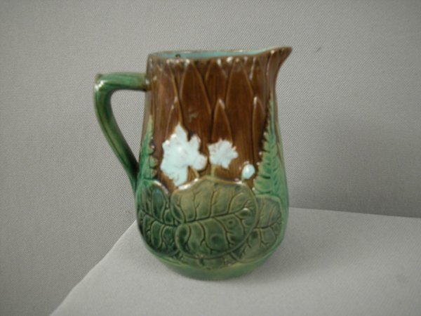 HOLDCROFT water lily majolica cream pitcher with b