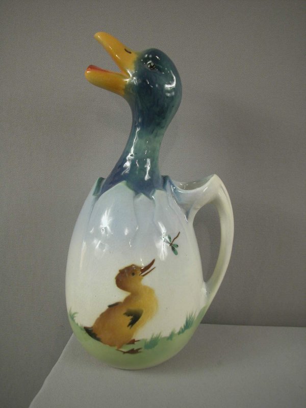 ST. CLEMENT rare form "The Hatching Duck" figural : ST. CLEMENT rare form "The Hatching Duck" figural pitcher , ref: Cunningham p. 96, 12 3/4", very rare form
