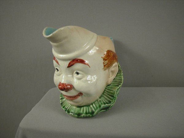 SARREGUEMINES figural face jug #4639 "Happy Clown,: SARREGUEMINES figural face jug #4639 "Happy Clown, ref: Cunningham p. 65, very minor spout nick