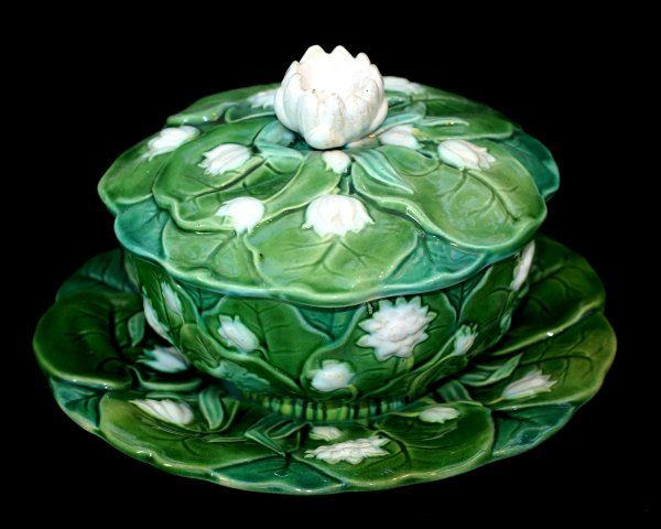 MINTON majolica rare form tureen on stand depictin: MINTON majolica rare form tureen on stand depicting overlapping pond lily leaves and water lilies, outstanding color and detail, very rare, 6 1/2"d