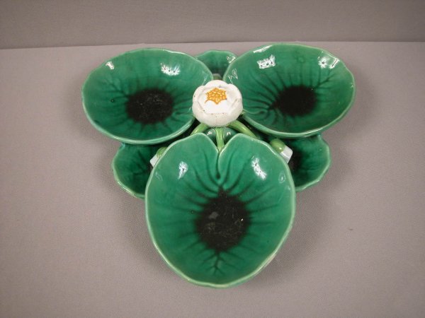 MINTON tri-foil majolica water lily condiment tray: MINTON tri-foil majolica water lily condiment tray, nice color and detail, 10"w, professional repair to rim, shape no. 1010