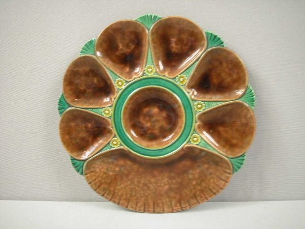 MINTON majolica 6 well oyster plate with cracker w: MINTON majolica 6 well oyster plate with cracker well, brown mottled wells, 10", rim nick to back