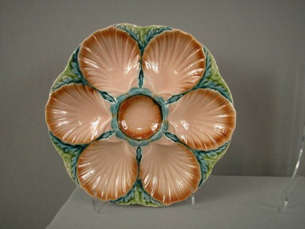 SARREGUEMINES shell and seaweed 6 well oyster plat: SARREGUEMINES shell and seaweed 6 well oyster plate, 9 1/2"