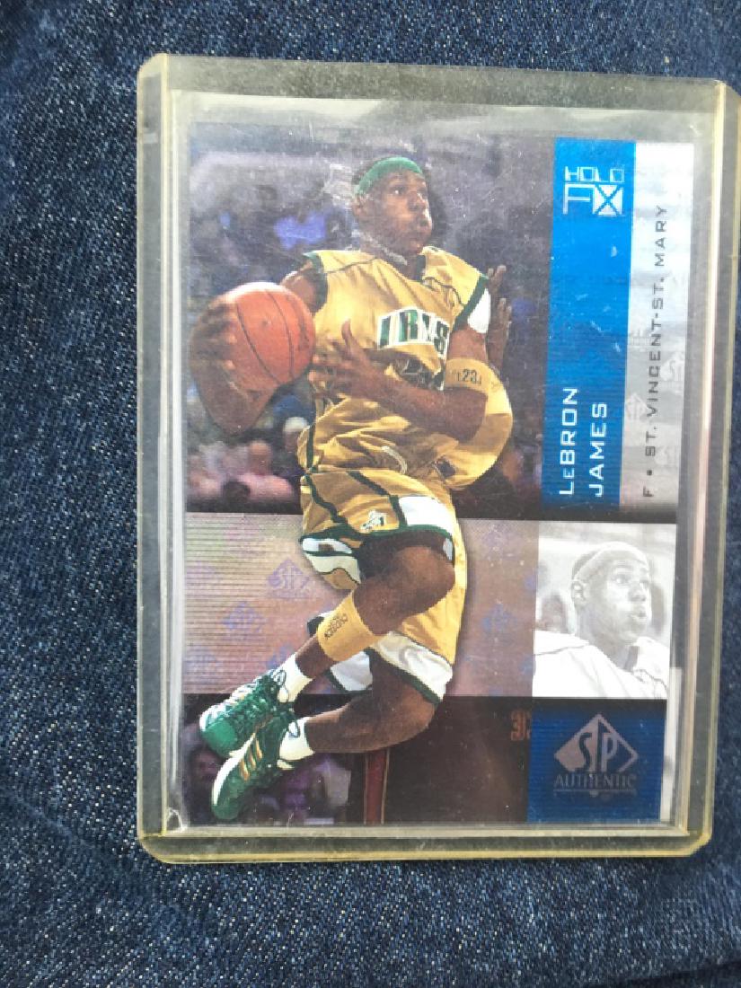 LEBRON James HOLO FX SP 2010 SP Authentic HOLO (1 of 2)