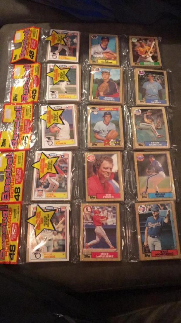5 1987 tops rack packs with Nolan Ryan Wade Boggs (1 of 3)
