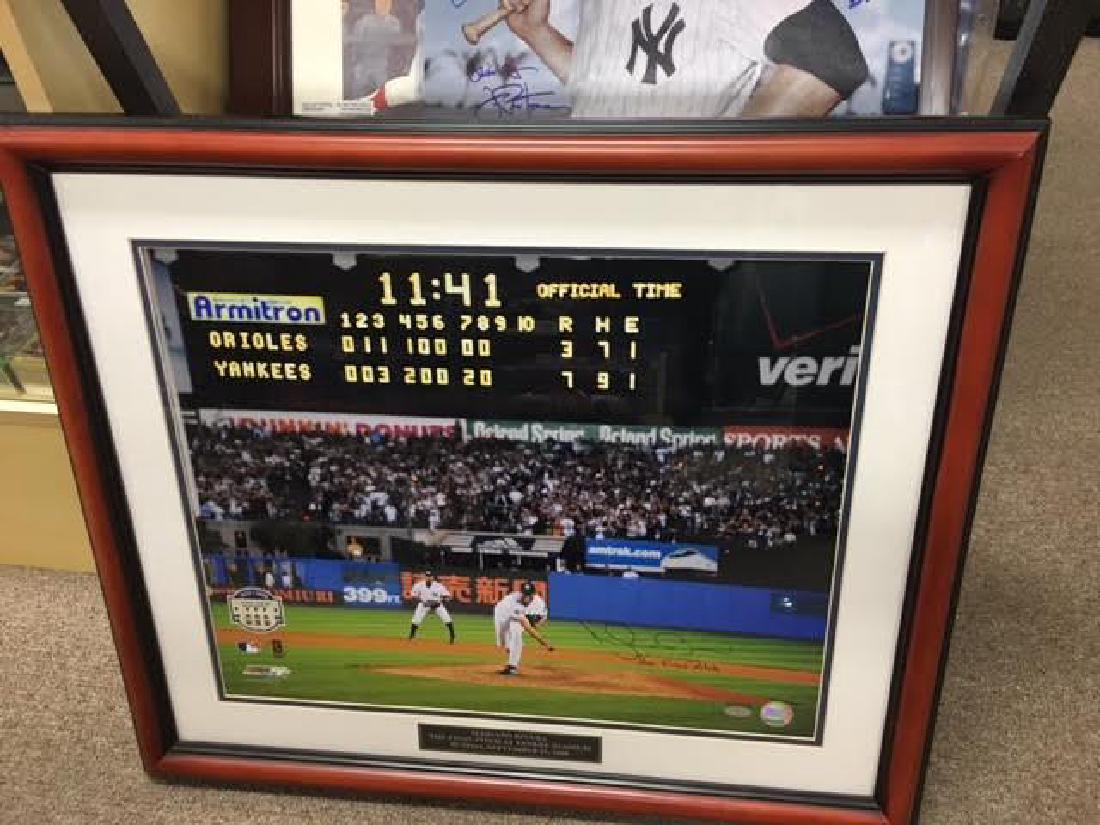 Mariano Rivera Signed Large Framed Picture with SA (1 of 2)