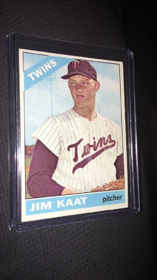 Jim Kaat 1966 Topps vintage baseball card nice (1 of 2)