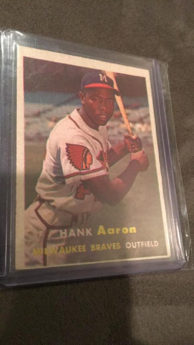 1957 tops Hank Aaron beautiful card no creases (1 of 7)