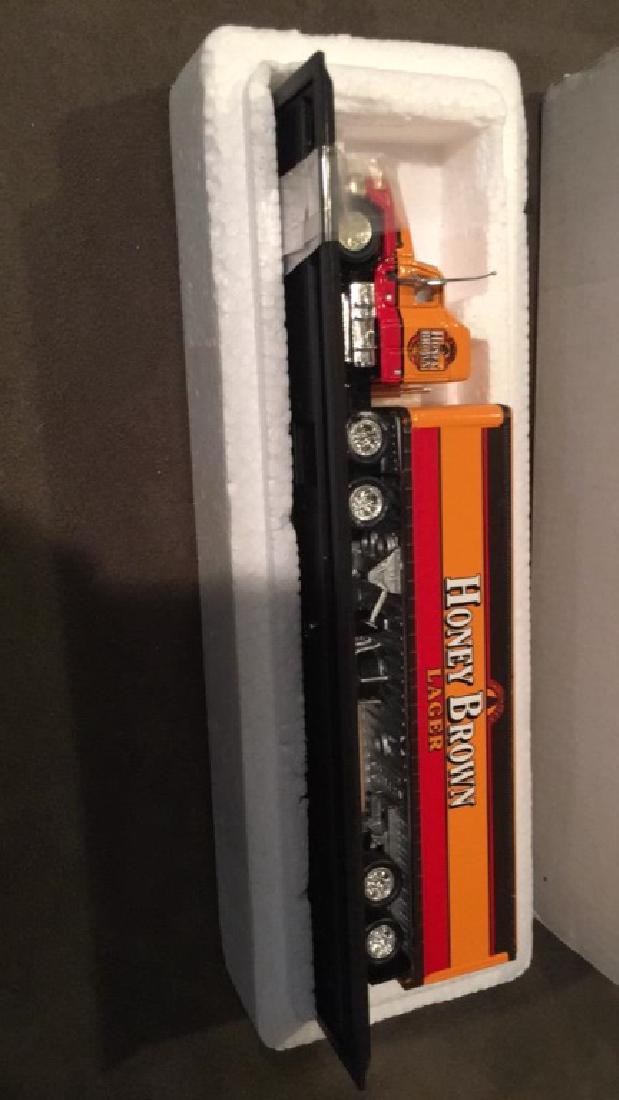 Honey Brown lager 18 wheel truck on a stand mint (1 of 2)