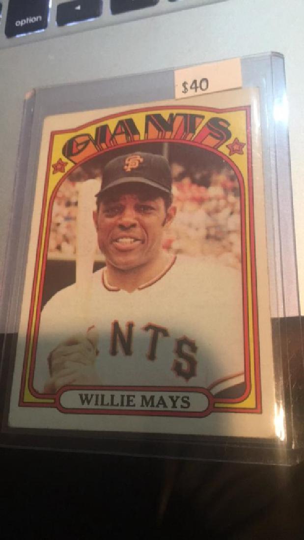Willie Mays 1972 Topps Card nice shape (1 of 2)