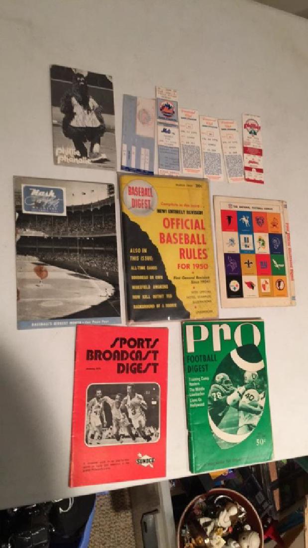 Vintage sports collectibles lot with vintage (1 of 7)