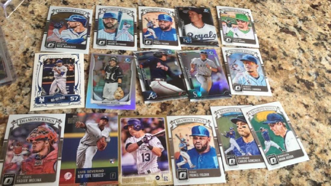 Mixed baseball card lot (1 of 4)