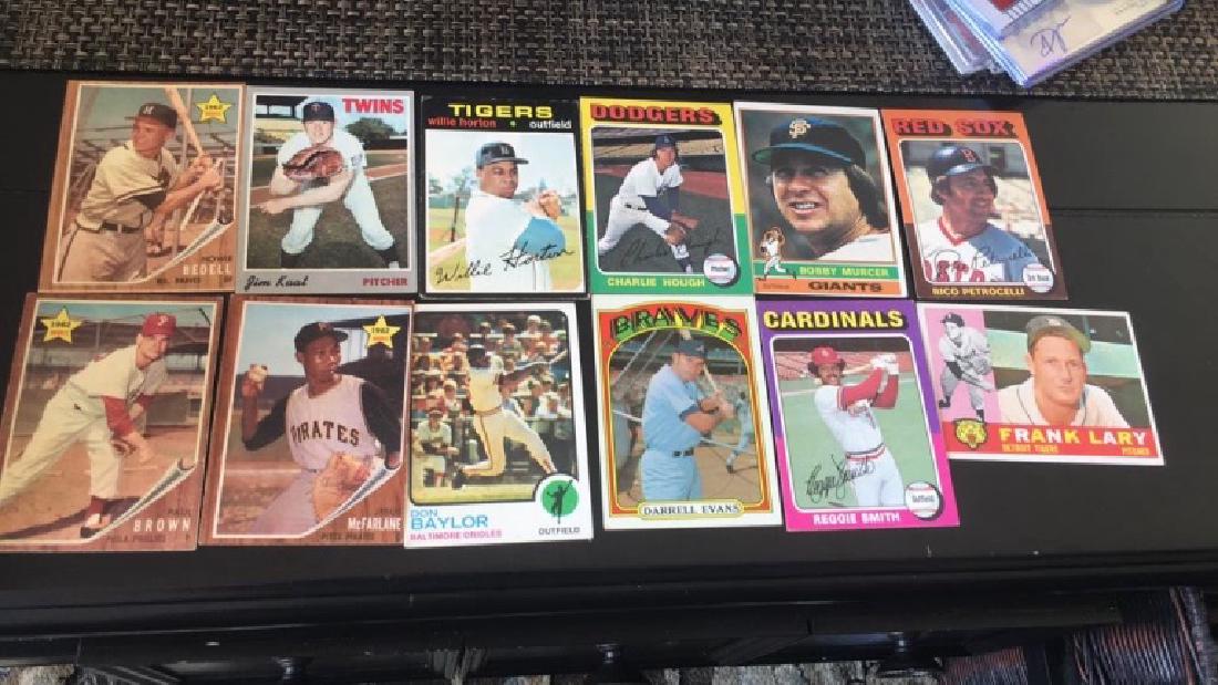Vintage baseball card but 1960s and 1970s Paul: Brown rookie Harry bed Dell rookie Jesus McFarlane rookie Jim cat 1970 Willie Horton 1971 Don Bell or 1973 Charlie half 1975 Darrell Evans 1972 and more