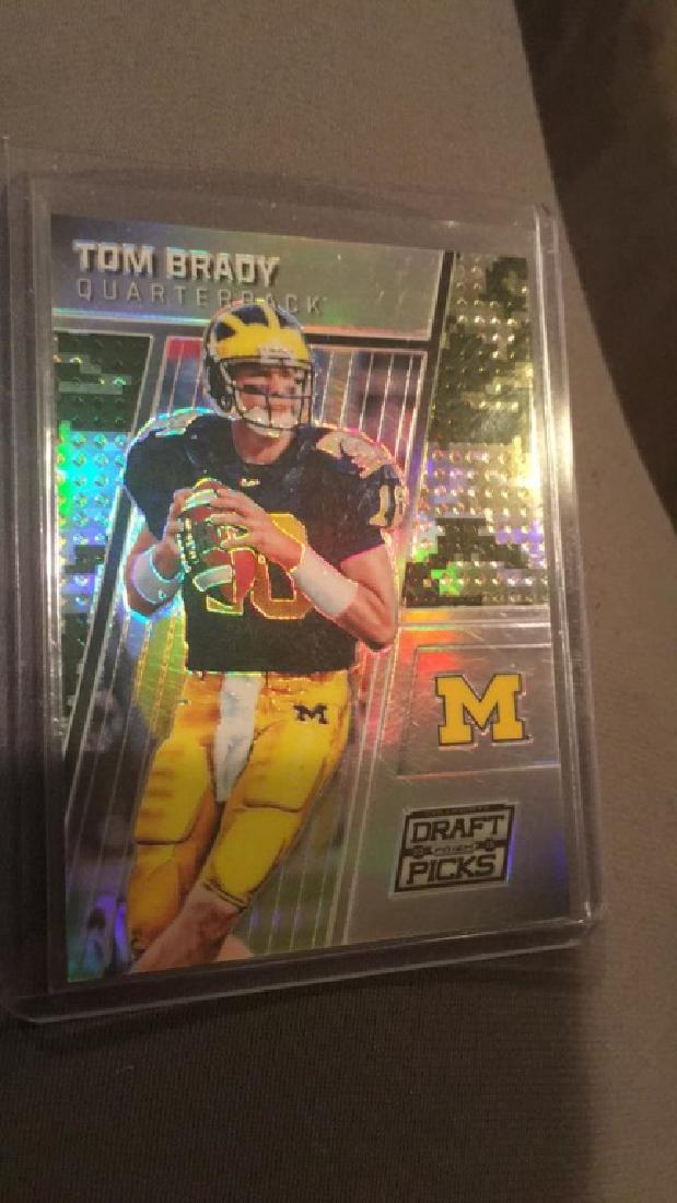 Tom Brady 2016 Prizm camo refractor /199 (1 of 3)