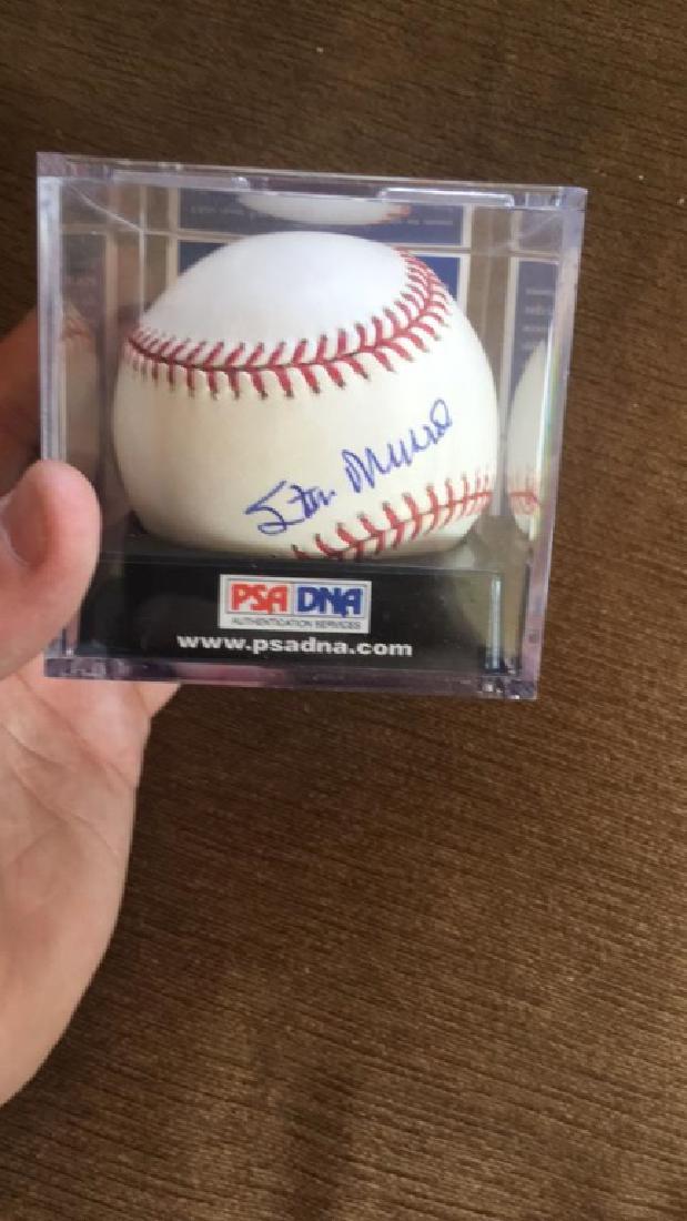Stan usual autograph ball PSA DNA authentication (1 of 2)