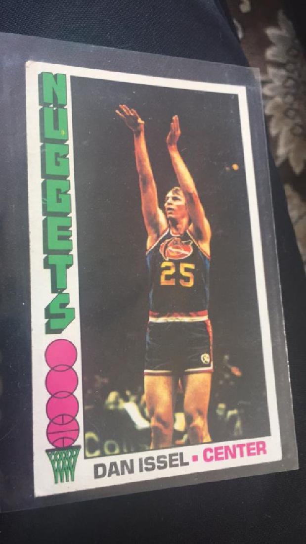 1976-77 Topps Basketball Dan Issel (1 of 1)