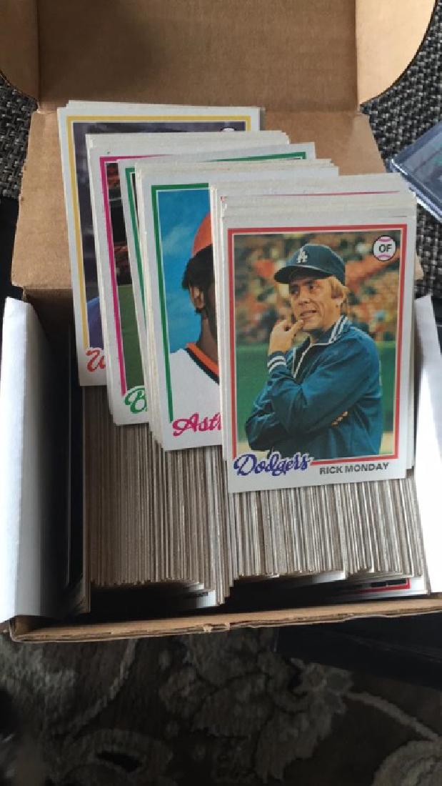 1978 Topps Baseball 400 card starter set (1 of 2)