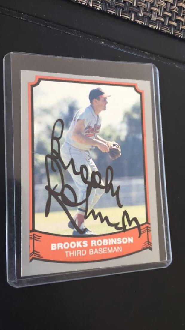 Brooks Robinson on card autograph (1 of 1)