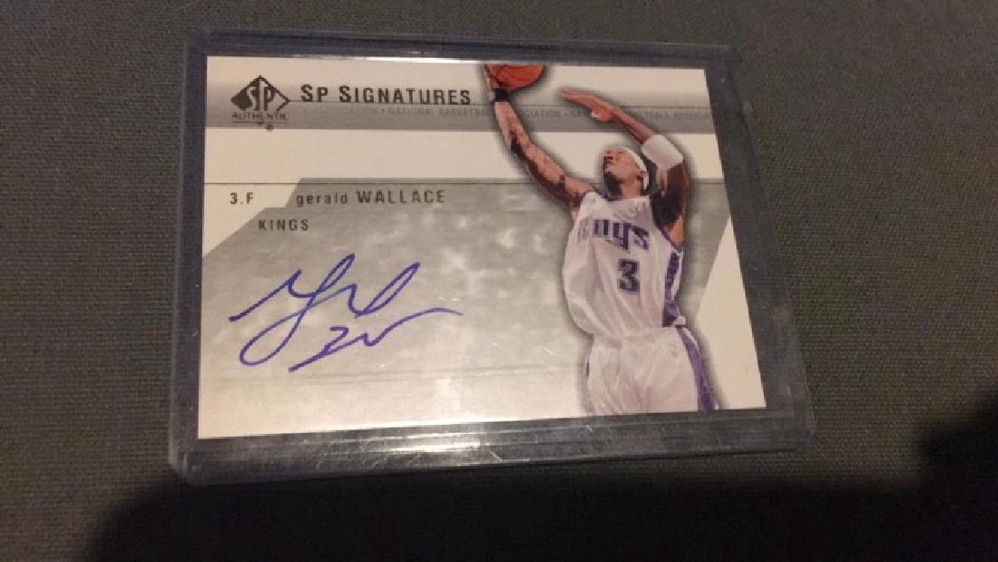 Gerald Wallace SP signatures autograph card: Gerald Wallace SP signatures autograph card